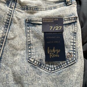 Light wash indigo rein jeans.